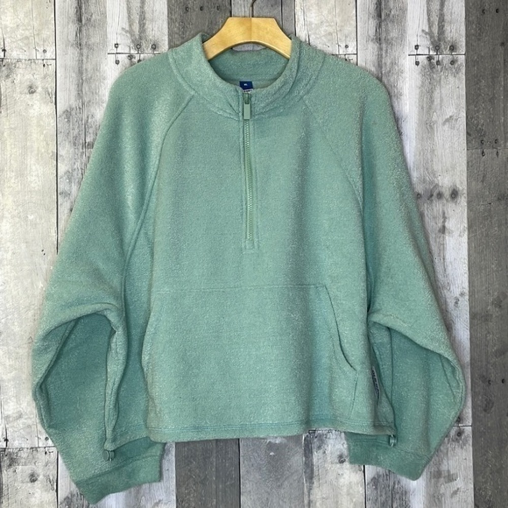 Nwt Old Navy mint colored half‎ zip long sleeve cropped pullover.  Size XL